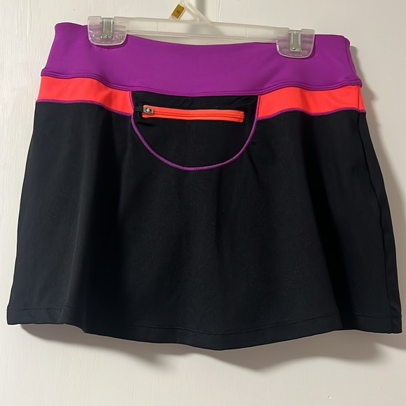 FILA Women’s Tennis Skirt Size Small,built in shorts, small zipper pocket EUC - Picture 3 of 5